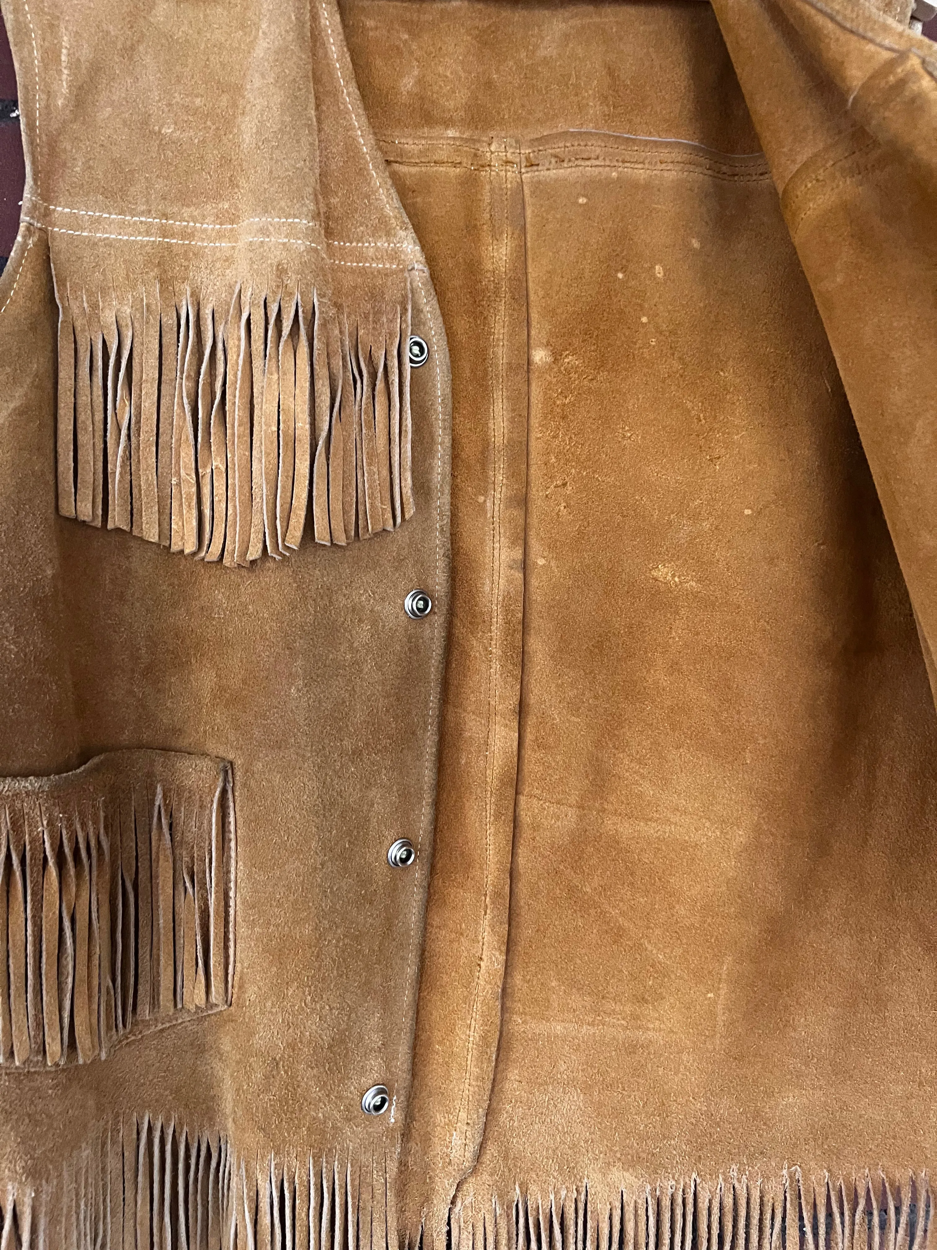 Vintage 60's Tan Suede Leather Fringe Front Snap Vest (M)