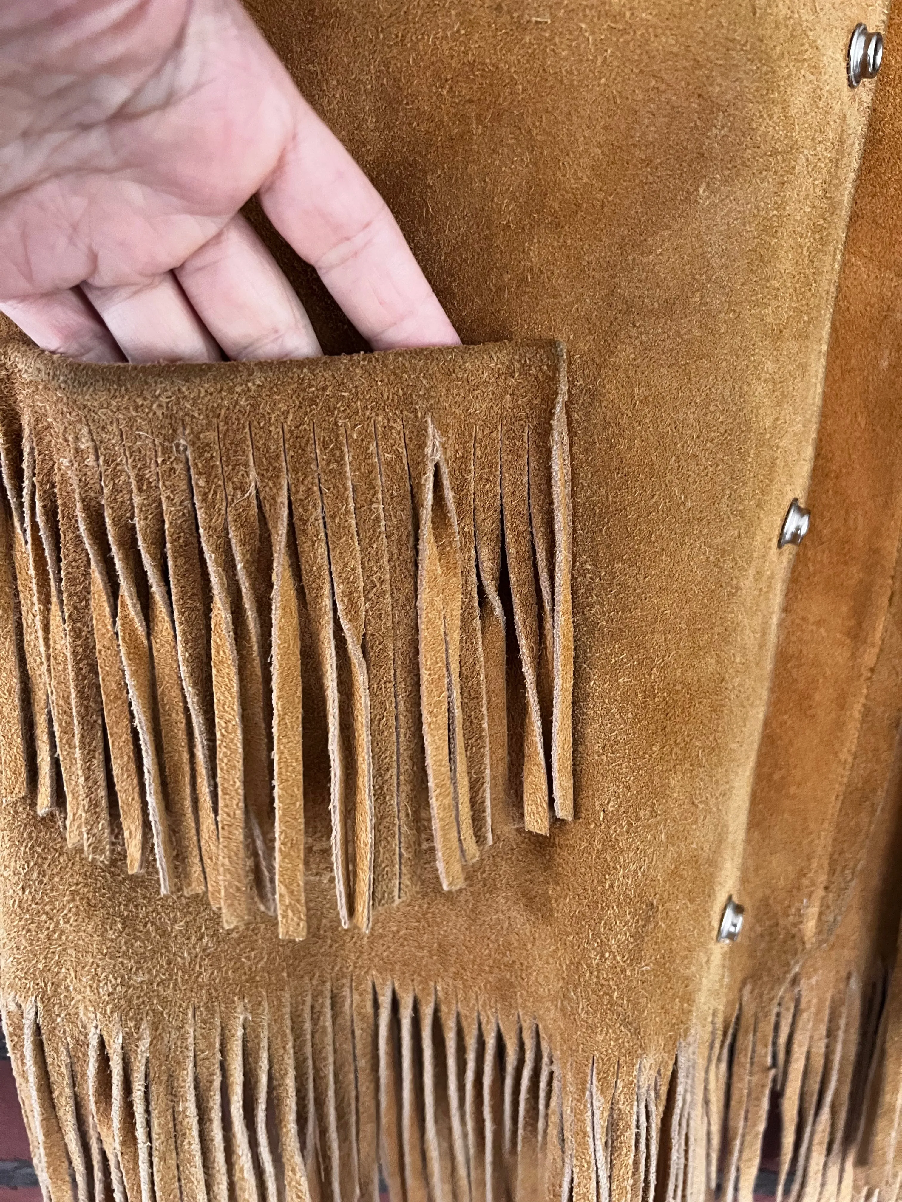 Vintage 60's Tan Suede Leather Fringe Front Snap Vest (M)